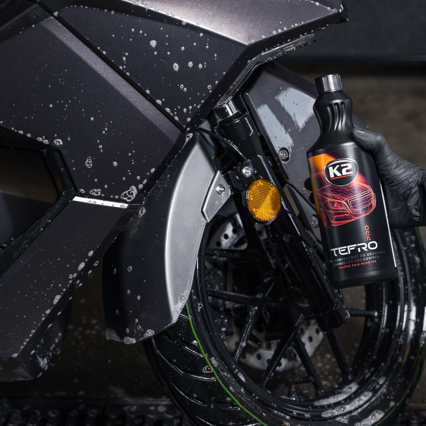 K2 TEFRO PRO 1L – TFR Előmosó Koncentrátum Útiszennyeződésekhez